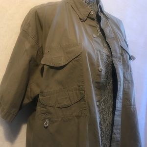 COLUMBIA vented shortsleeved shirt in khaki green